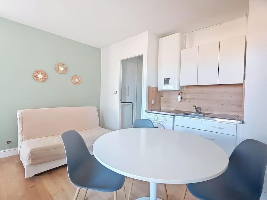 T2 Vue Mer Acces Direct Plage Le Barcares Exterior photo
